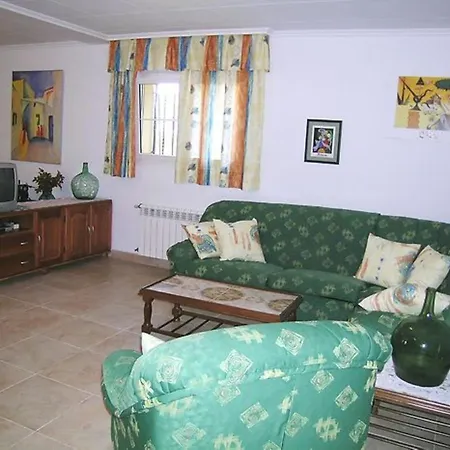 Vila - 5 Bedrooms With Wifi And Sea Views Young People Group Not Allowed - 07942 *