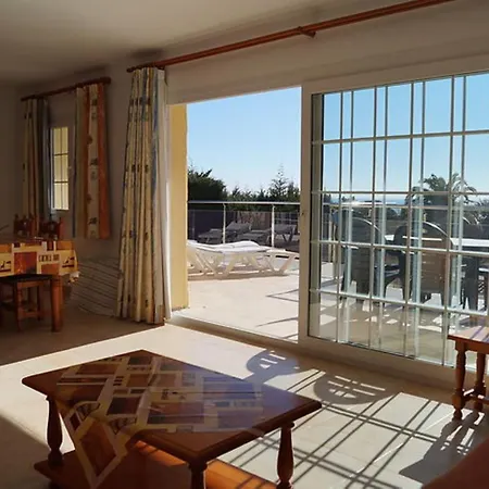 Вилла - 5 Bedrooms With Wifi And Sea Views Young People Group Not Allowed - 07942